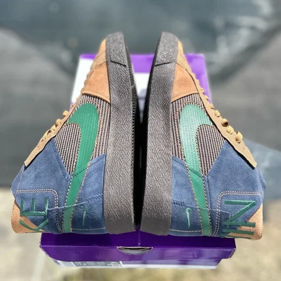 Men’s Nike SB US10 Zoom Blazer Mid
Premium 'Legend Dark Brown
Obsidian'. - Picture 3 of 13